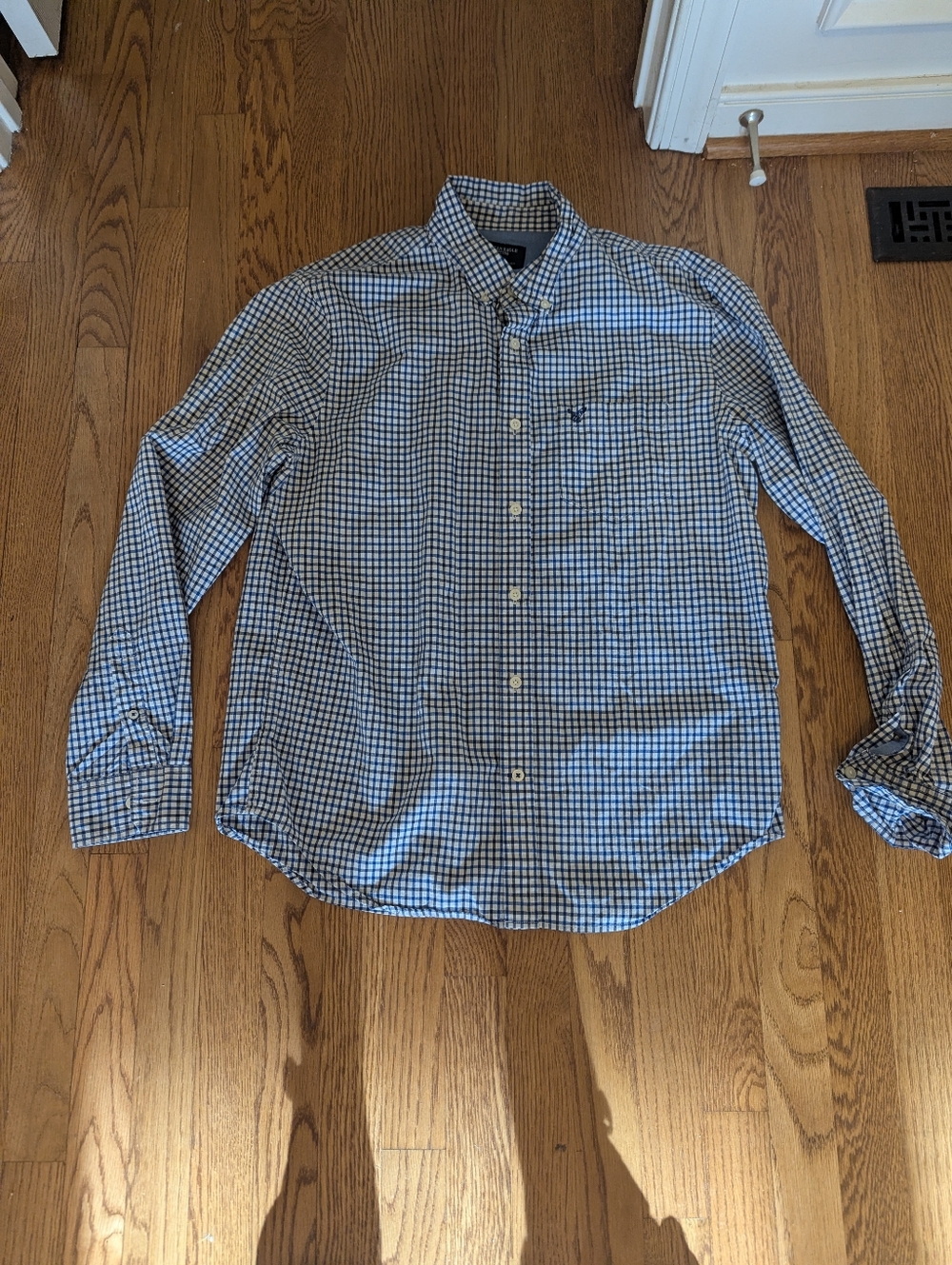 American Eagle Shirt Mens Large Blue Plaid Color Athletic Fit Button Down